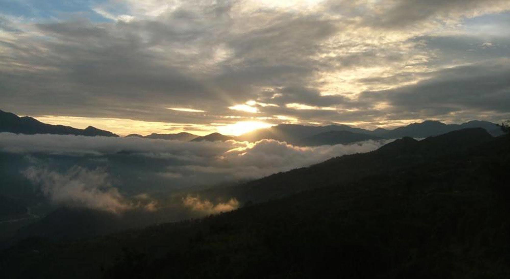 Sarangkot Sherpa Resort P Ltd Pokhara Exterior foto